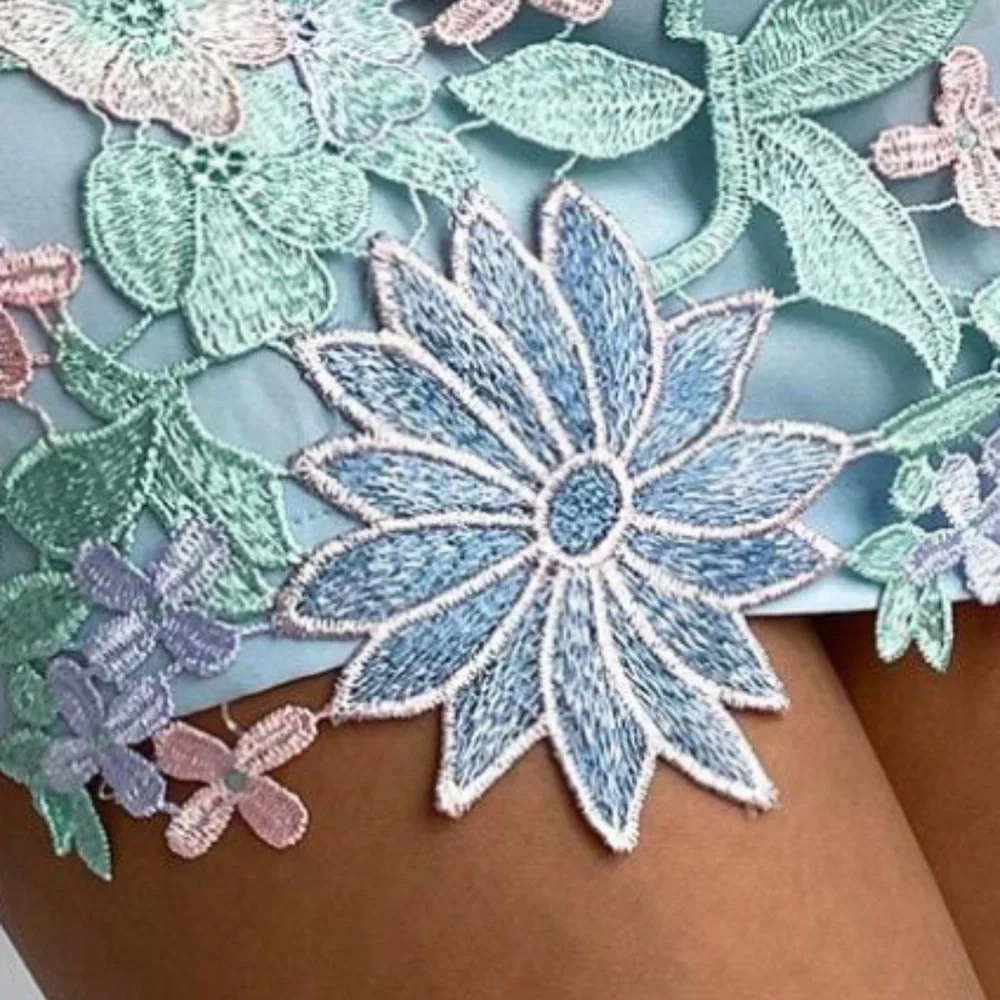 Boho Floral Embroidered High Waisted Mini Skirt - Picture 3 of 4